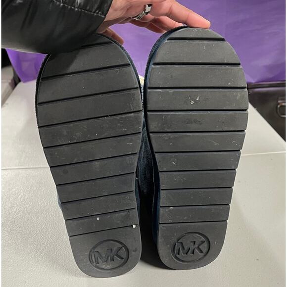 Michael Kors Sandy Quilted Suede Winter Boots Navy Women's Size 8 - Picture 5 of 10